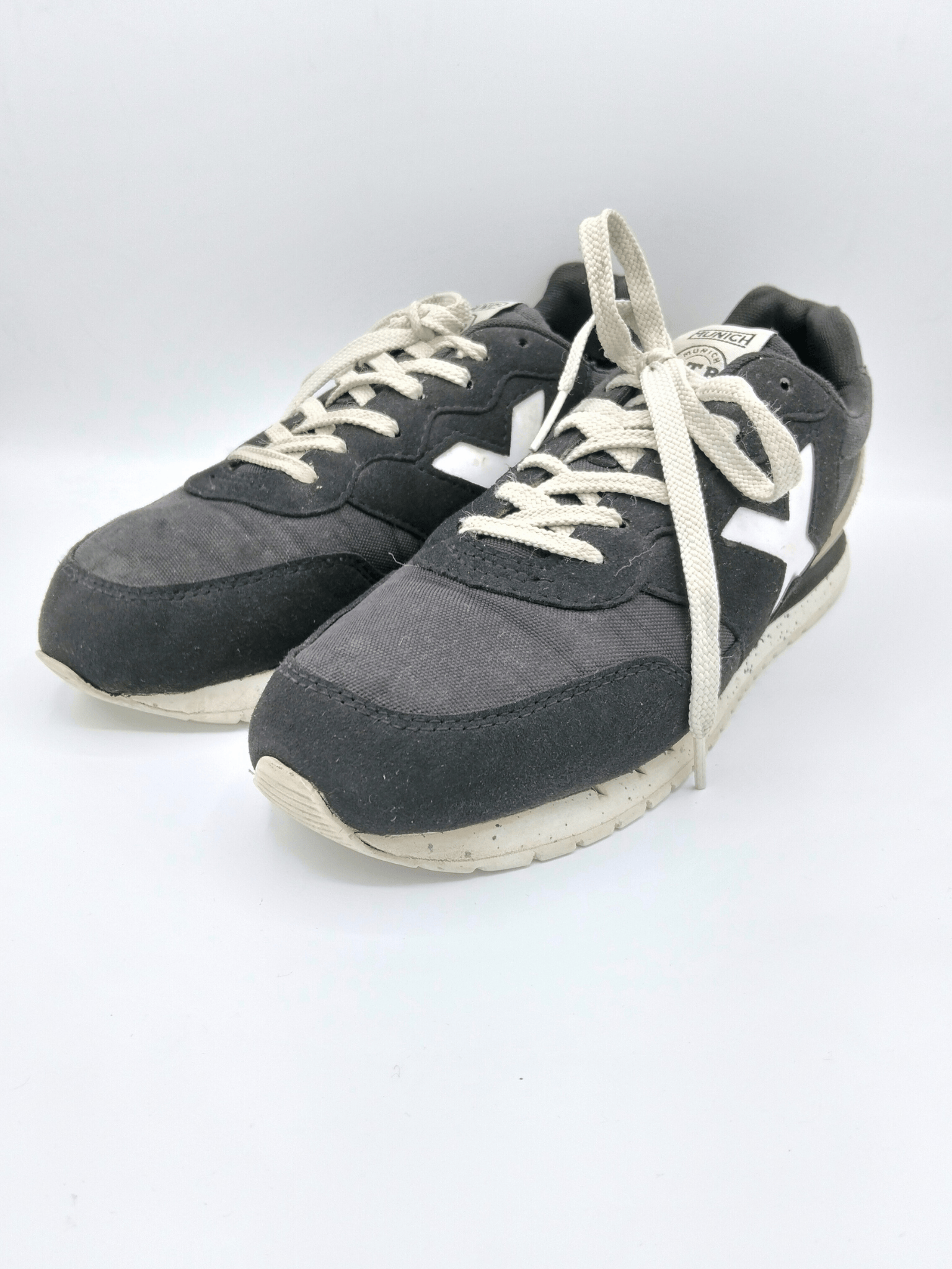 Munich (Black )