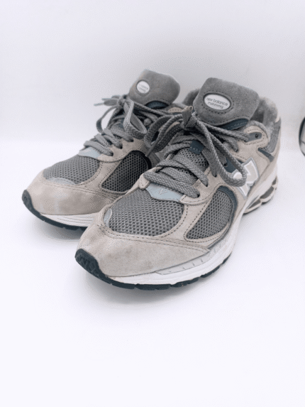 New Balance ( 2002R )